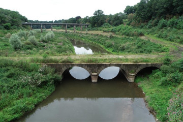Effacement de barrages et restauration de la continuité écologique d'une vallée