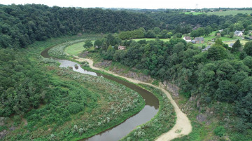 Effacement de barrages et restauration de la continuité écologique d'une vallée