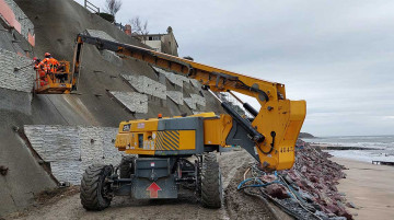 Un chantier hors norme pour stopper le recul de la falaise