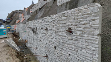 Un chantier hors norme pour stopper le recul de la falaise