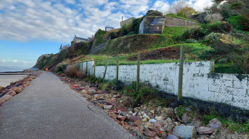 Un chantier hors norme pour stopper le recul de la falaise